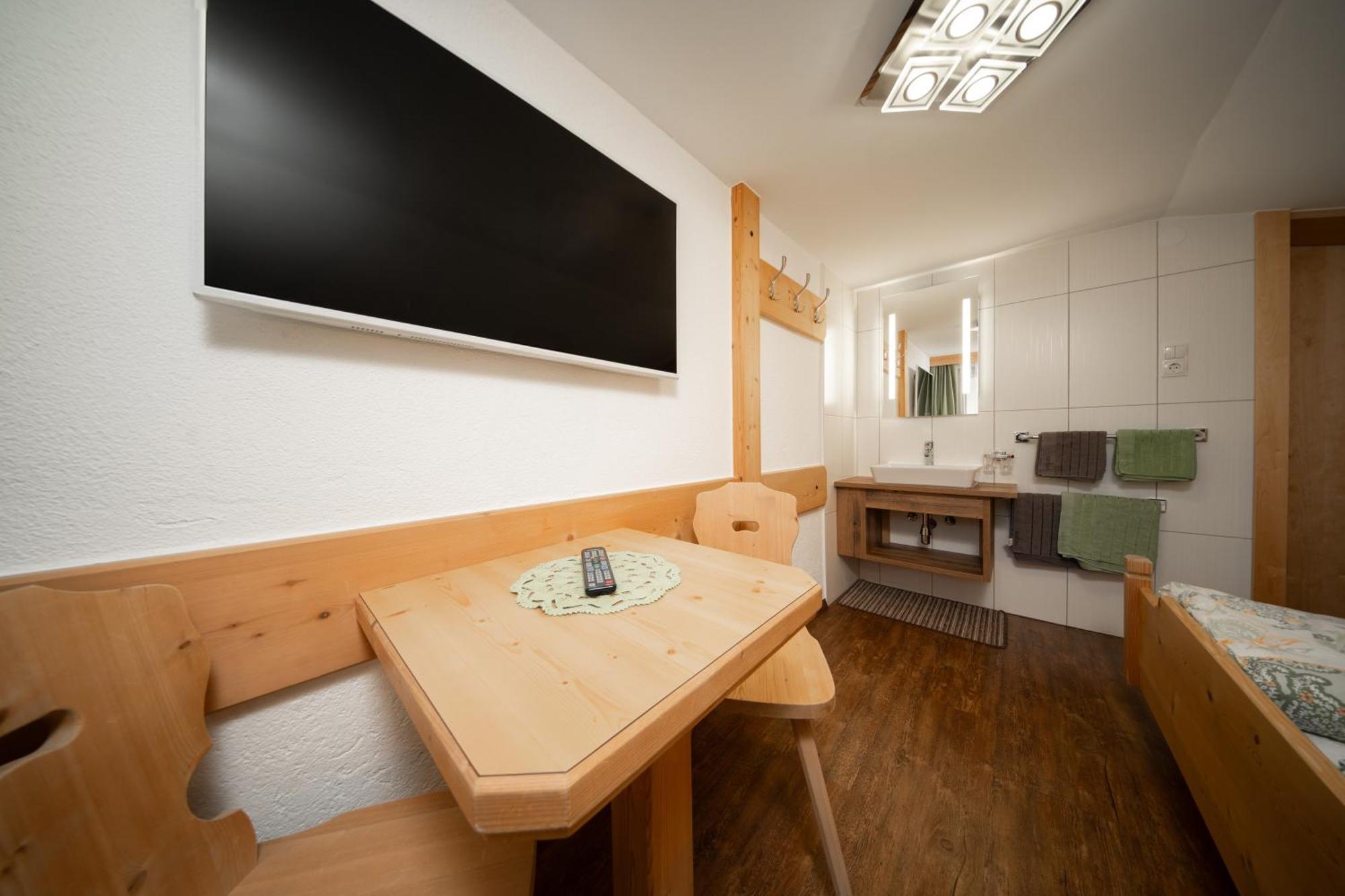 Haus Alexander Apartment Längenfeld Exterior photo